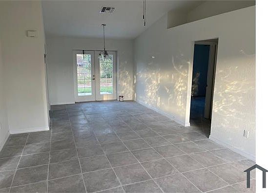 2nd image of 3055 Morning Glory Dr