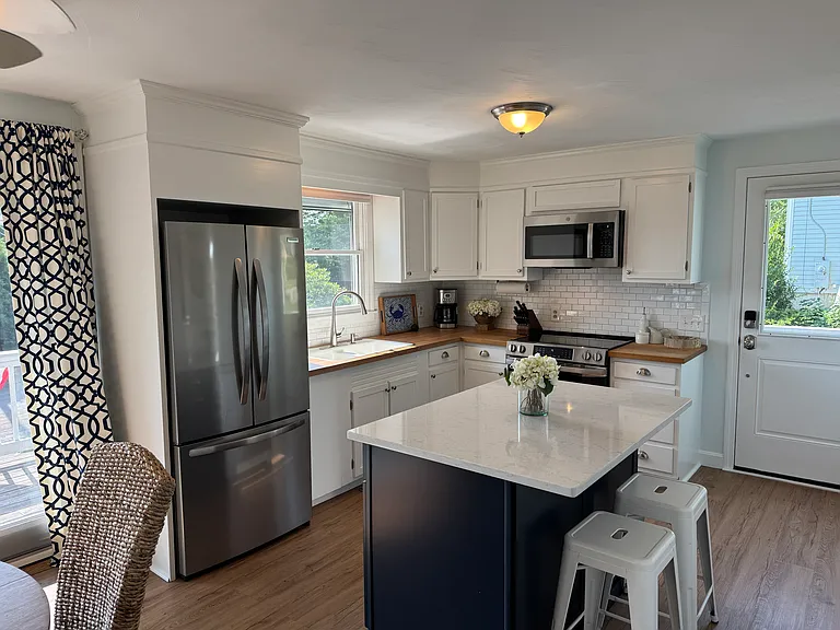 32 Algonquin Rd — Photo 3
