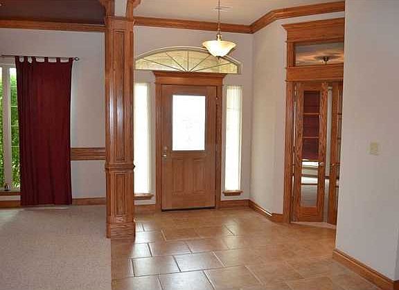 2nd image of 3332 Brierwood Dr