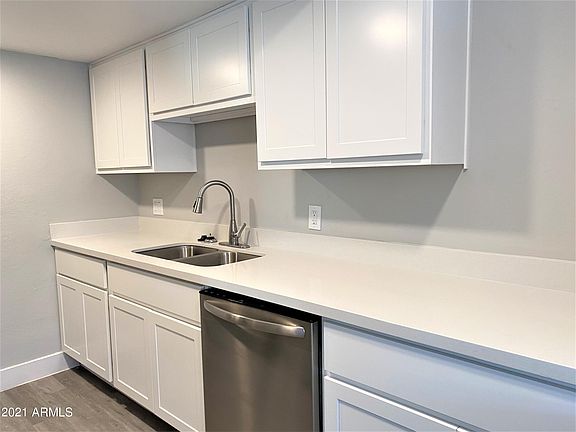 3rd image of 5027 N 16th Ave APT 2