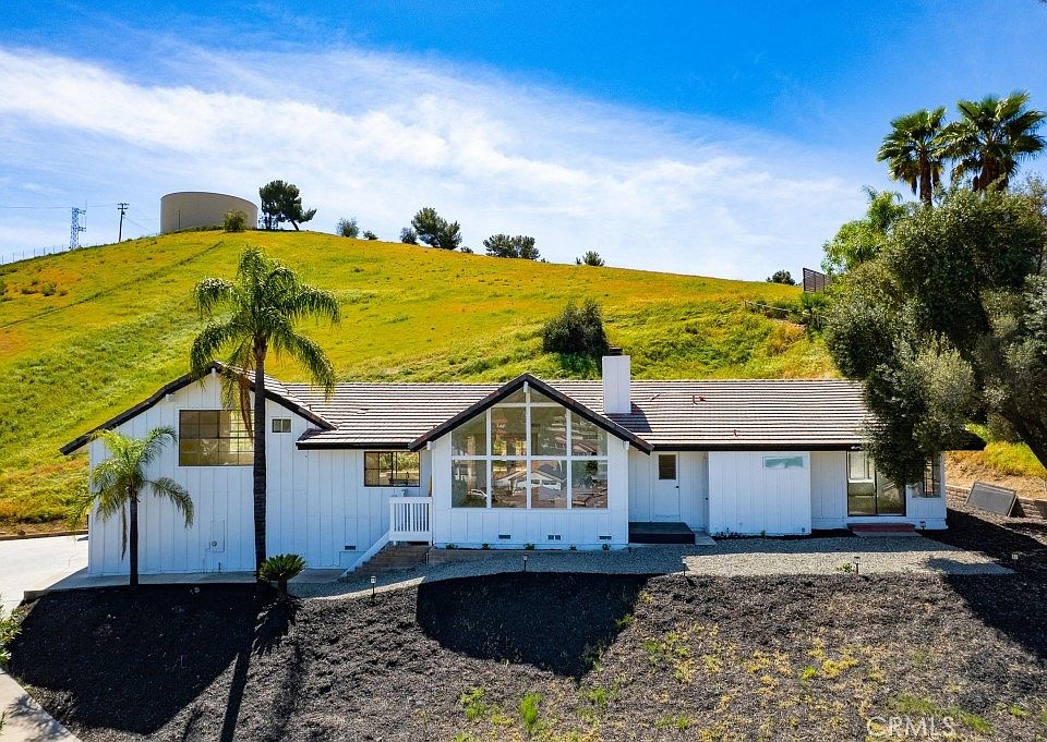 1st image of 22951 Lassen Dr