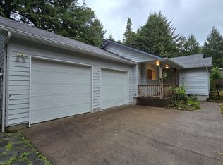 1180 NW Terrace St, Waldport, OR 97394