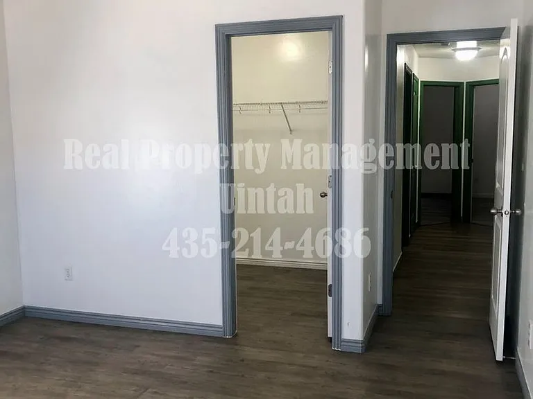 664 S 410 E #C — Photo 24