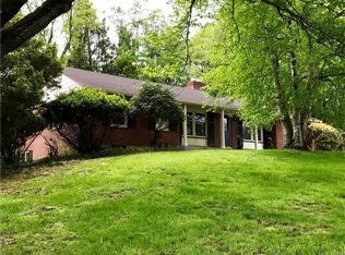 564 Bierys Bridge Rd, Bethlehem, PA 18017
