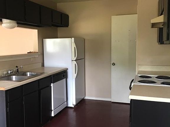 5th image of 13207 Saxby Ct Unit B