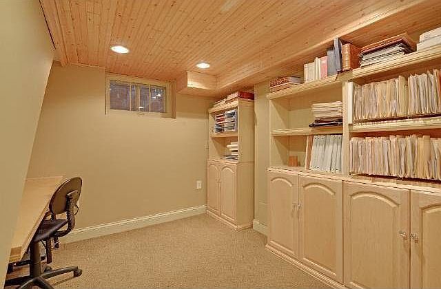 2nd image of 4819 E 38th Street