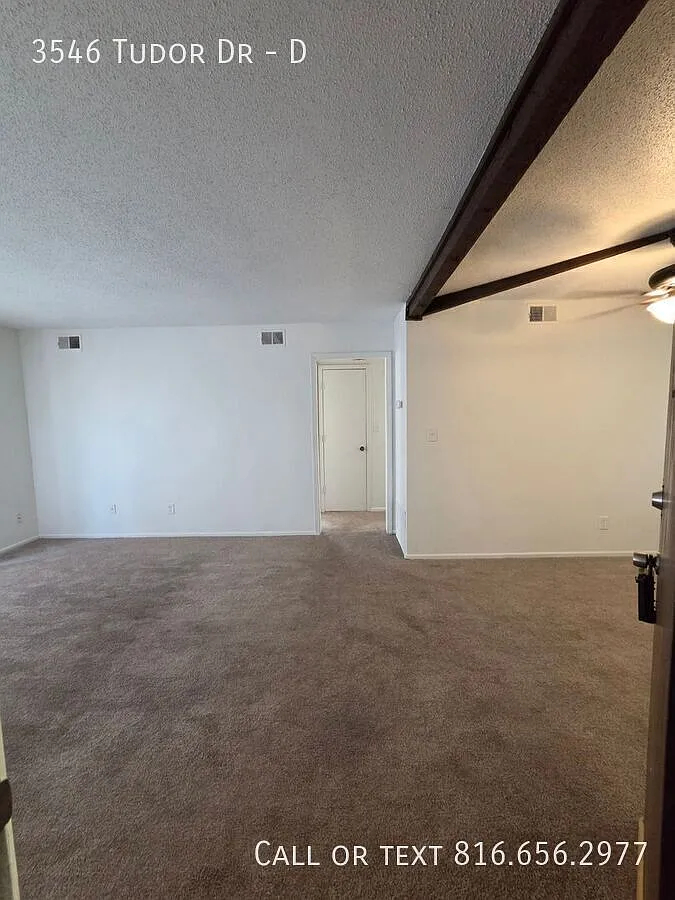 2 Bed, 1 Bath Apartment in Leavenworth, KS - Granite Counters, Minutes to Fort Leavenworth — Photo 3