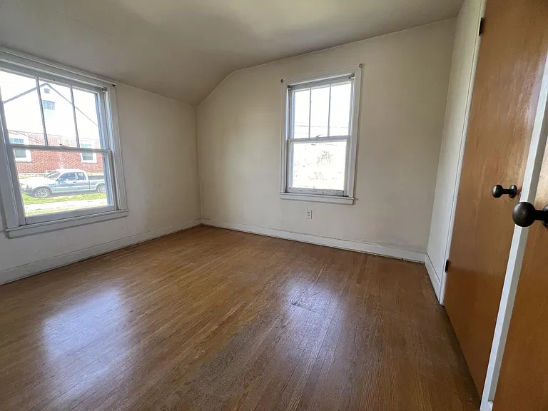 506 Bee St #2 — Photo 11