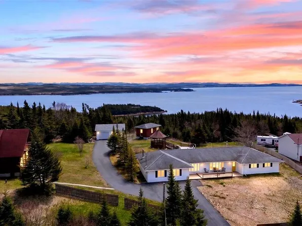7 Main Road, North Harbour, NL A0E2N0