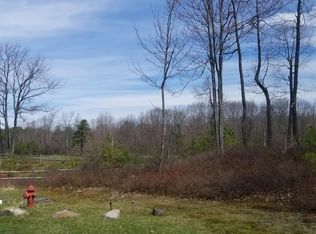 65 Wild Pines Dr, Pocono Pines, PA 18350