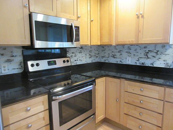 5th image of 8576 Latona Ave NE