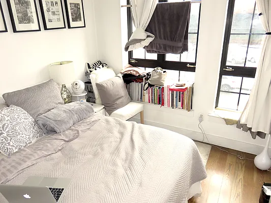 Rented by Rennit Inc. | media 30