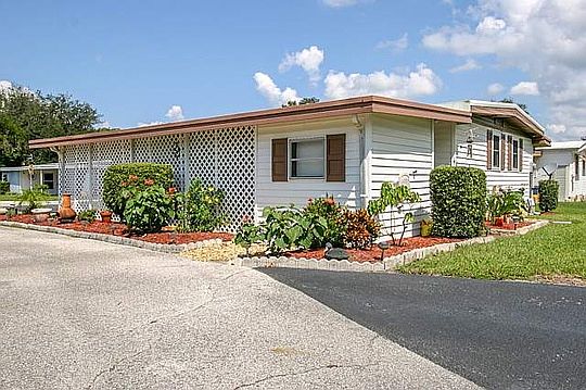 2nd image of 122 Forest Dr