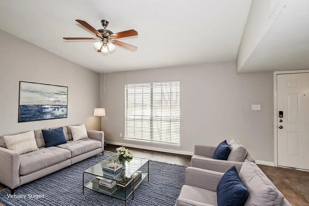 3 bed, 2.0 bath, 1512 sqft, $2,570 — Photo 3