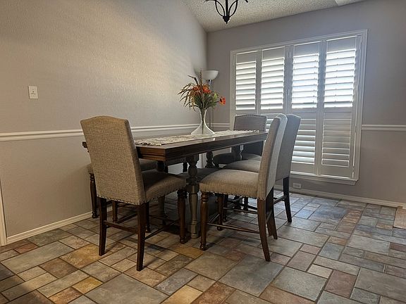 3rd image of 4516 Gleneagles Dr