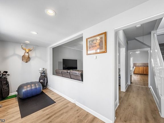 5th image of 113 Arthur St