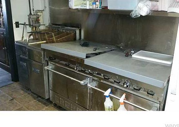 3rd image of 126 Esser Ave
