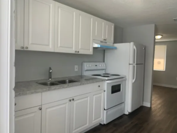 415 12th St W, Palmetto, FL 34221