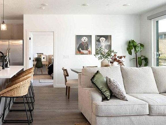 4th image of 875 W Akoya Pearl Rd #205