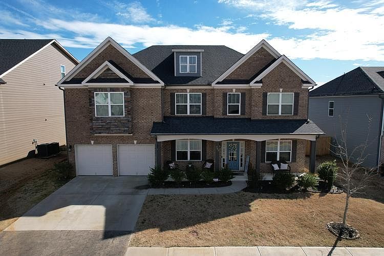 1st image of 203 Lindstrom Ct