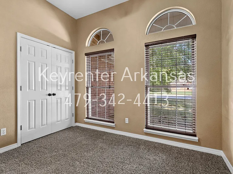 794 N Blazing Star Dr — Photo 21