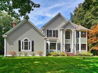 17 Partridge Rd, Windham, NH 03087