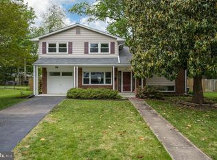 8819 Camfield Dr, Alexandria, VA 22308