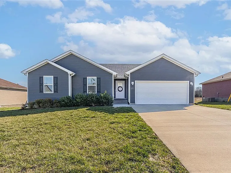 692 Northridge Dr — Photo 1