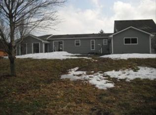 3711 SW Christie Ter, Saint Joseph, MO 64504