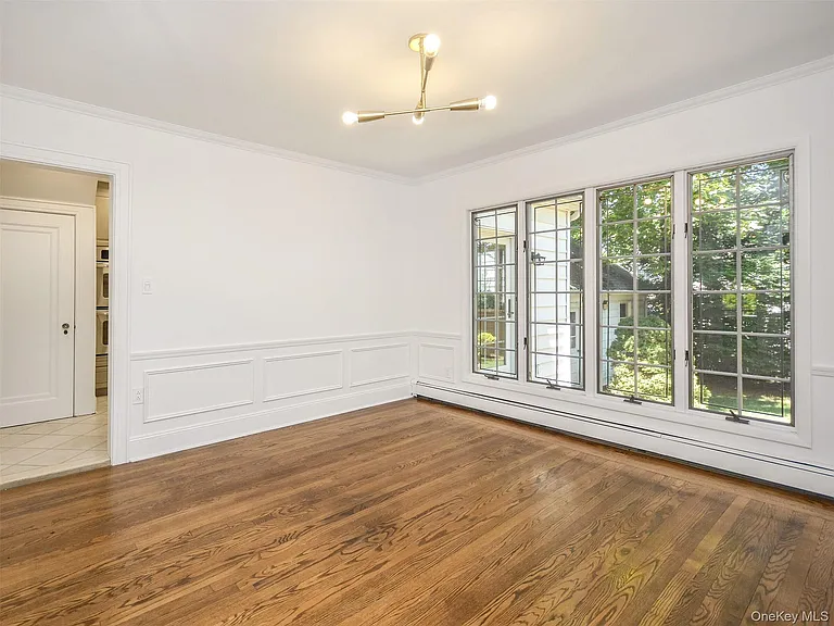 121 Hillcrest Ave — Photo 13