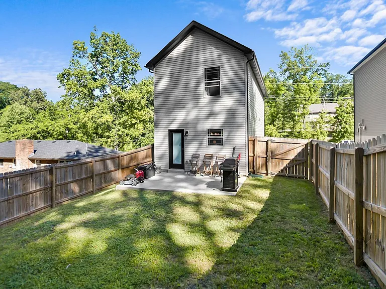 60 Cave Springs Rd — Photo 16