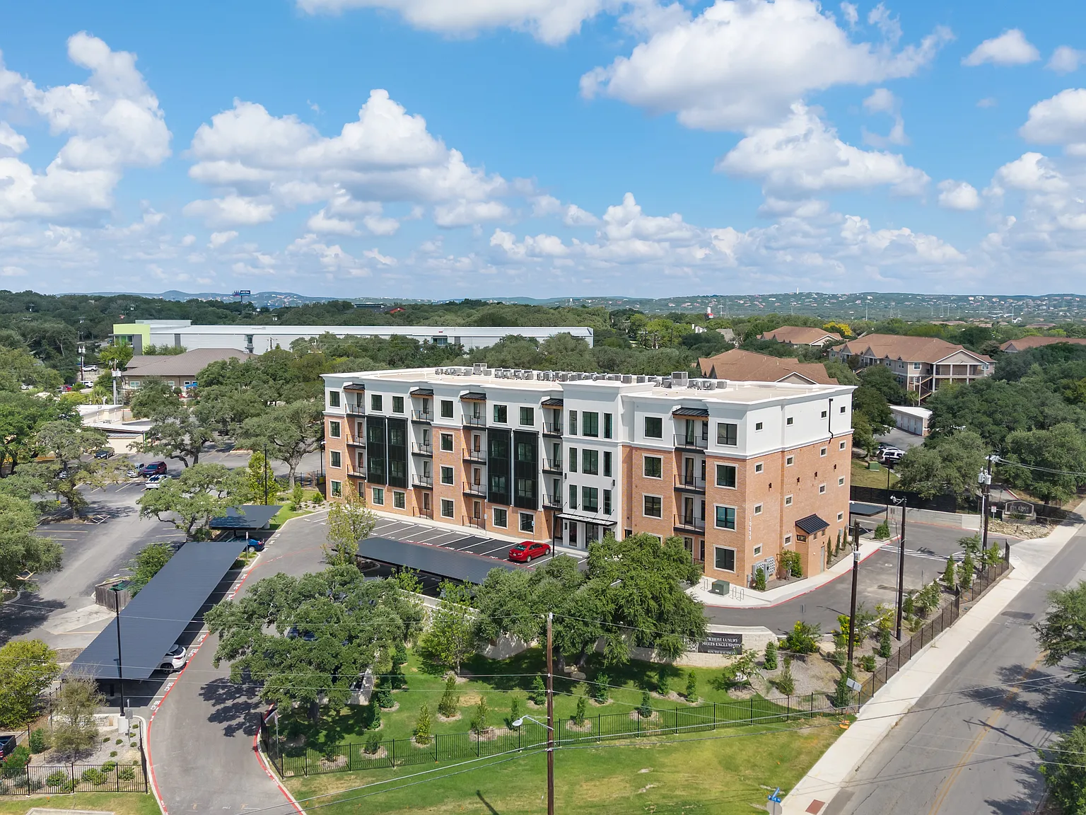 1 bed, 787 sqft, $1,800 — Photo 3