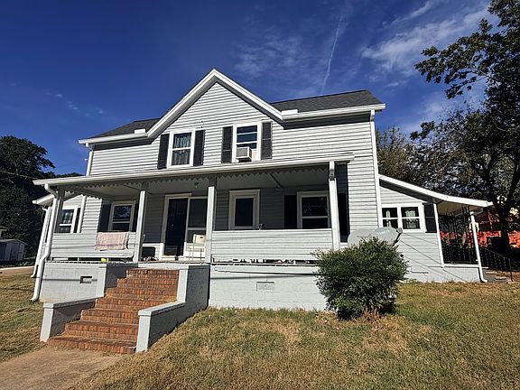 2nd image of 26 Dunlap St #26