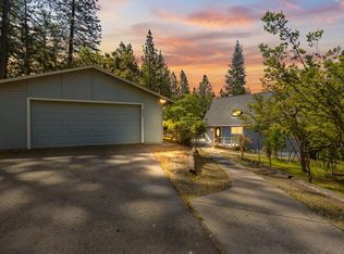 6237 Red Robin Rd, Placerville, CA 95667