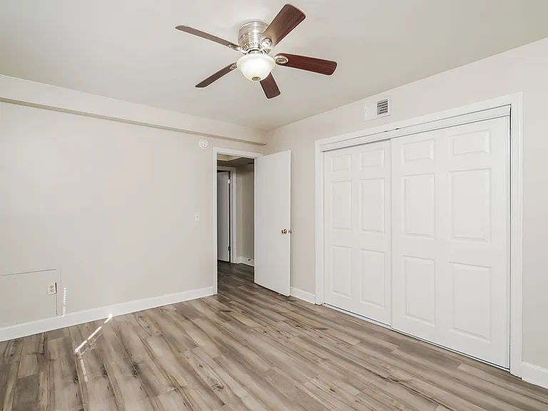 517 Rutledge Ave — Photo 12