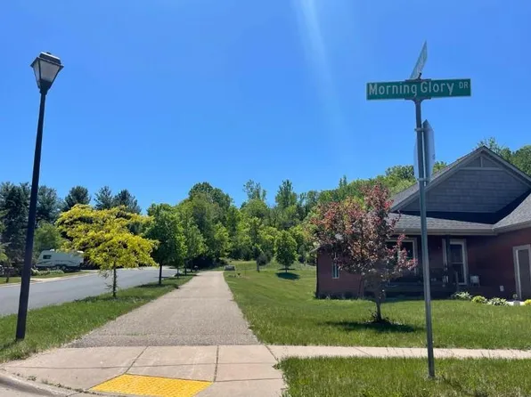 1763 Morning Glory Dr, River Falls, WI 54022