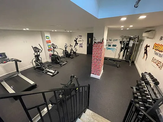 Rented by Greenrock Management | media 9