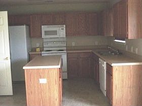 4th image of 7131 Great Lakes Dr