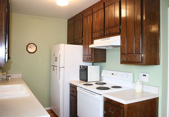 3rd image of 14734 W Ellsworth Ave