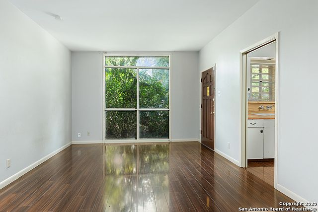 1st image of 307 Fantasia St