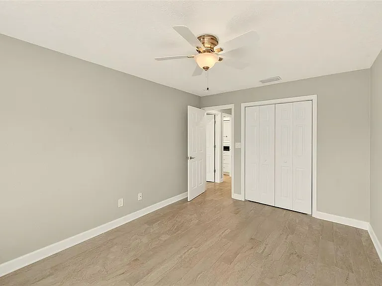5434 Oakhurst Dr — Photo 25