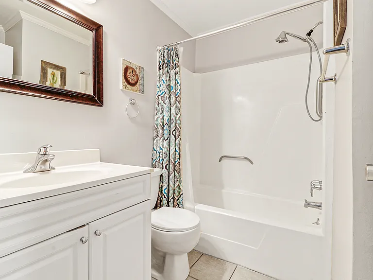 23 S Forest Beach Dr #142 — Photo 8