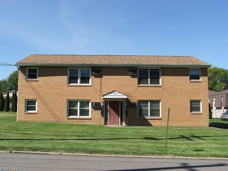 1st image of 370 Caroline Ave