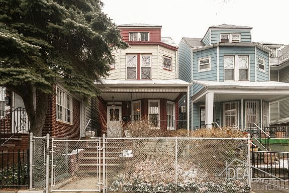1st image of 345 E 32nd St