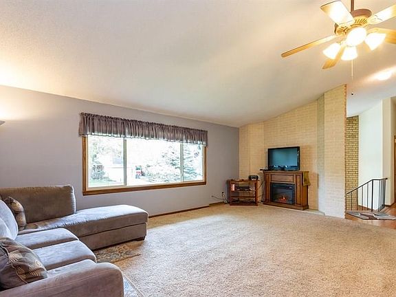 5th image of 1803 Bel Air Dr