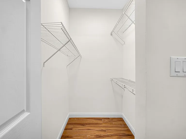 1661 Commodore Ct #3 — Photo 11