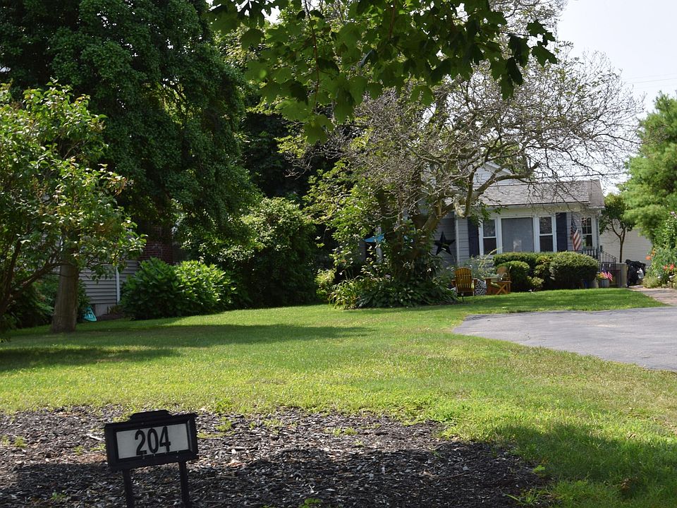 1st image of 204 Beacon Blvd