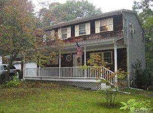 394 River Rd, Shirley, NY 11967