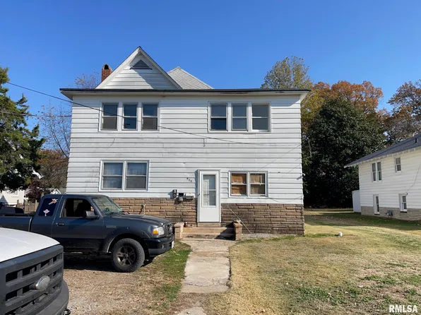 420 N Main St, Benton, IL 62812