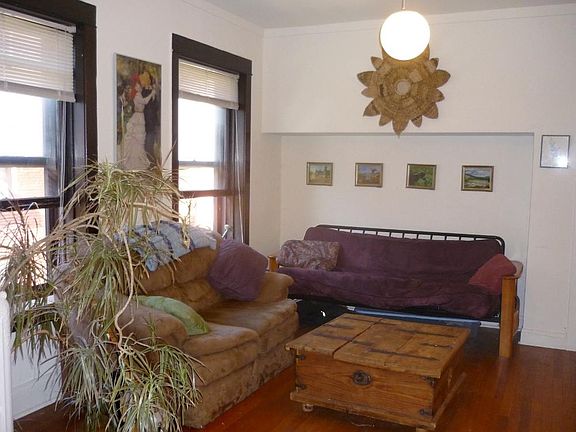 5th image of 3759 N Wayne Ave #2E